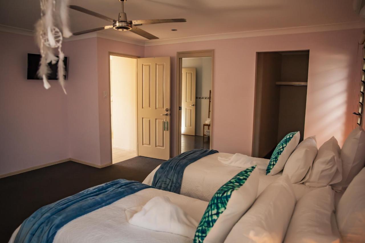 Ferienwohnung Beach Escape Magnesium Pool Dog Happy Gc Airport Gold Coast Exterior foto